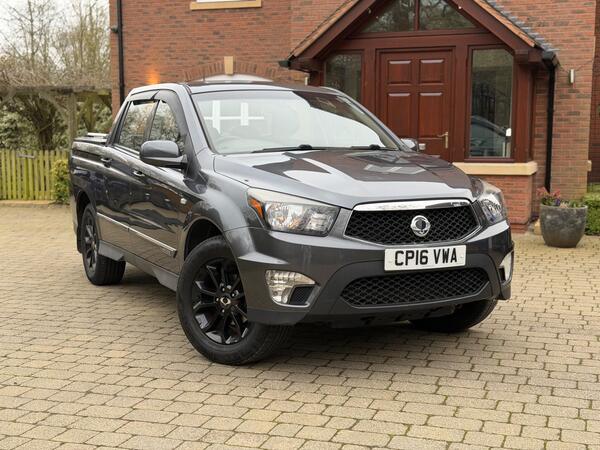 SsangYong Korando Sports 2.0D SE Pickup Double Cab 4dr Diesel Manual 4WD Euro 5 (155 ps)