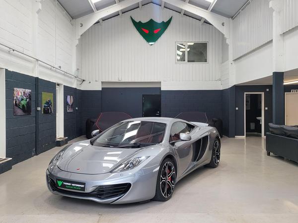 McLaren 12C 3.8T V8 SSG Euro 5 2dr