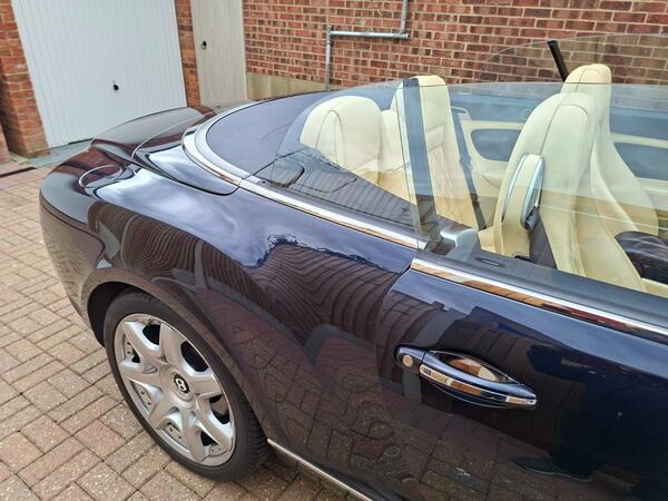 Bentley Continental 6.0 W12 GTC Auto 4WD Euro 4 2dr