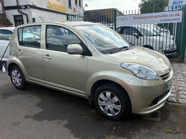 Perodua Myvi 1.3 EZi SE 5dr
