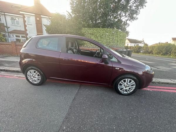 Fiat Punto 1.4 Easy Manual Euro 5 (s/s) 3dr