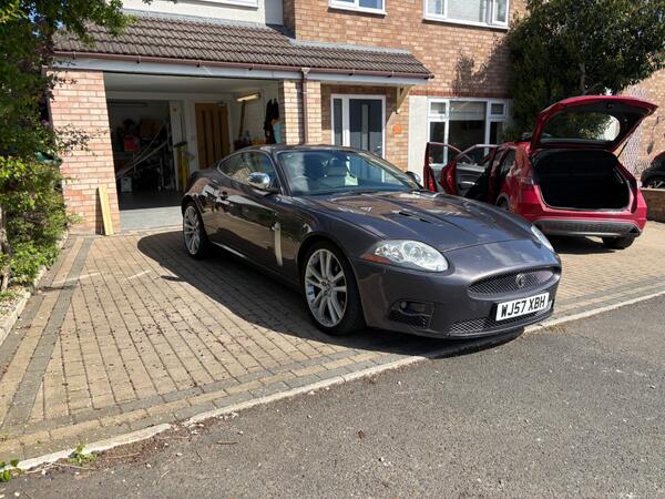 Jaguar XKR 4.2 V8 Auto Euro 4 2dr