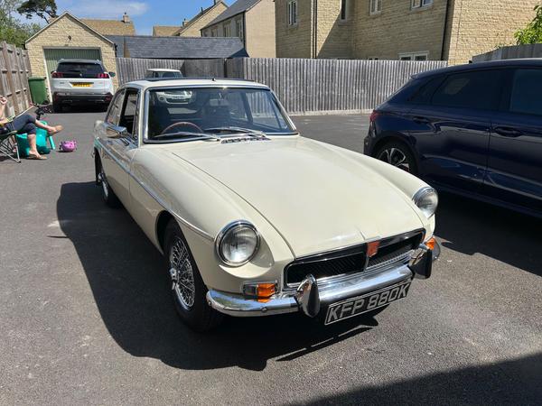 MG MGB GT 1.8 2dr
