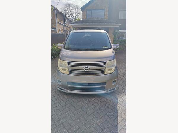 Nissan Elgrand Highway Star