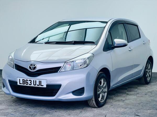 Toyota Yaris 1.33 Dual VVT-i TR Multidrive S Euro 5 5dr