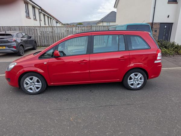 Vauxhall Zafira 1.7 CDTi ecoFLEX Exclusiv Euro 5 5dr (SNav)