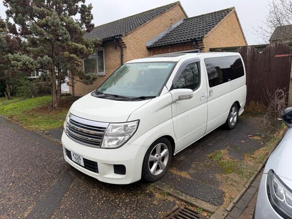 Nissan Elgrand