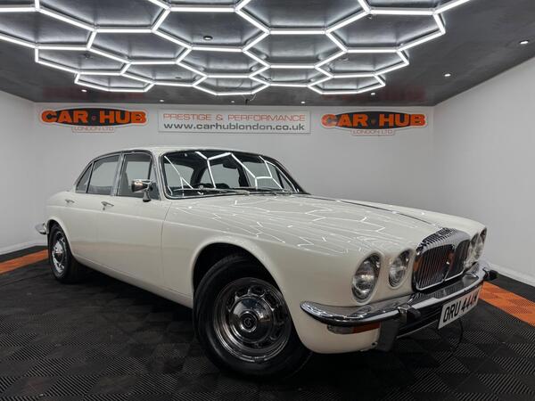 Daimler Saloon 4dr