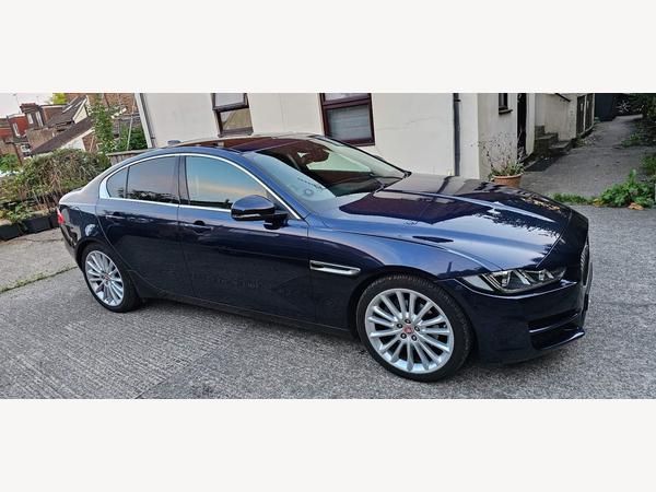 Jaguar XE 2.0d Portfolio Auto Euro 6 (s/s) 4dr