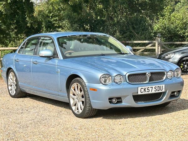 Jaguar XJ 2.7 TD Sovereign 4dr