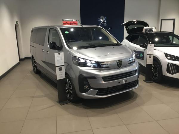 Peugeot e-Traveller 75kWh Allure Standard MPV Auto MWB 5dr (8 Seat, 7.4kW Charger)