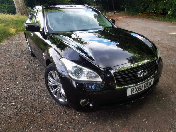 Infiniti M 3.5 35h V6 GT Premium Auto Euro 5 (s/s) 4dr