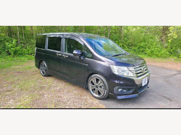 Honda Stepwagon Spada