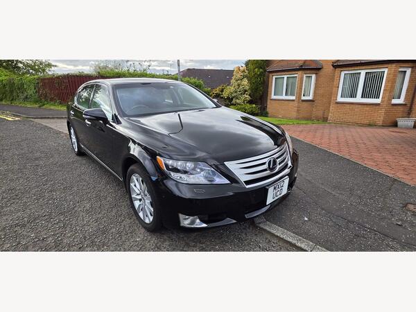 Lexus LS