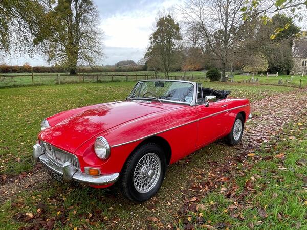 MG MGB GT 1.8 2dr