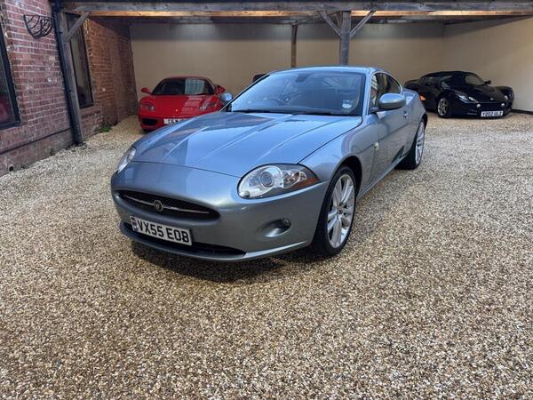 Jaguar XK 4.2 COUPE 2DR Automatic