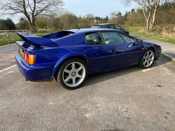 Lotus Esprit 3.5 V8 GT 2dr