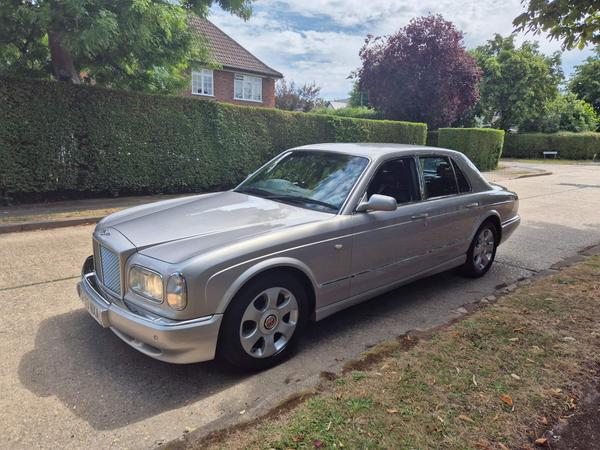 Bentley Arnage 6.8 R 4dr