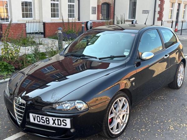 Alfa Romeo 147 1.9 JTDM 16V Cloverleaf Ducati Corse Q2 3dr