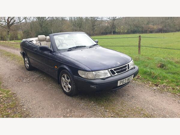 Saab 900 2.0i S 2dr