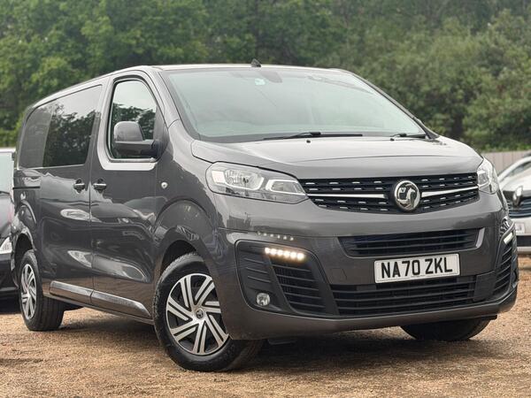Vauxhall Vivaro 2.0 Turbo D 3100 Sportive Crew Van L1 H1 Euro 6 (s/s) 5dr