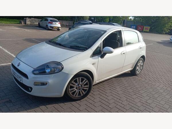 Fiat Punto 1.4 Easy Manual Euro 5 (s/s) 5dr
