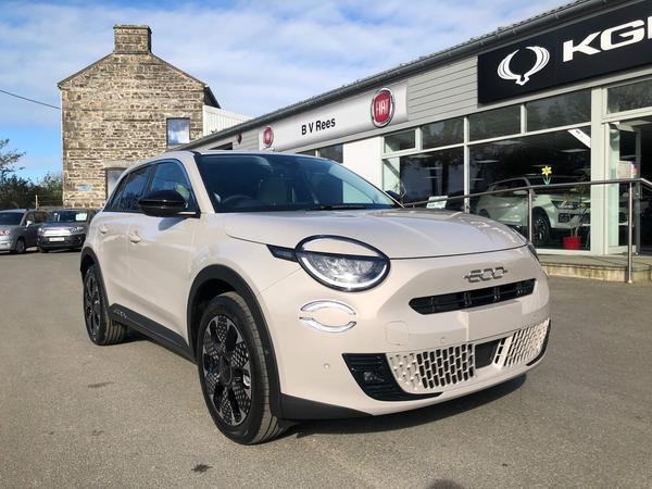 Fiat 600e 54kWh La Prima Auto 5dr