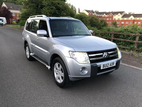 Mitsubishi Shogun 3.2 DI-DC Equippe Auto 4WD Euro 5 5dr LWB