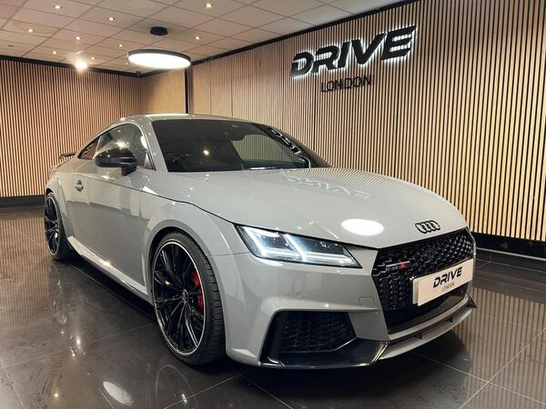 Audi TT RS 2.5 TFSI S Tronic quattro Euro 6 (s/s) 3dr