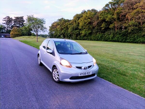 Toyota AYGO 1.0 VVT-i Platinum MultiMode Euro 4 5dr (AC)