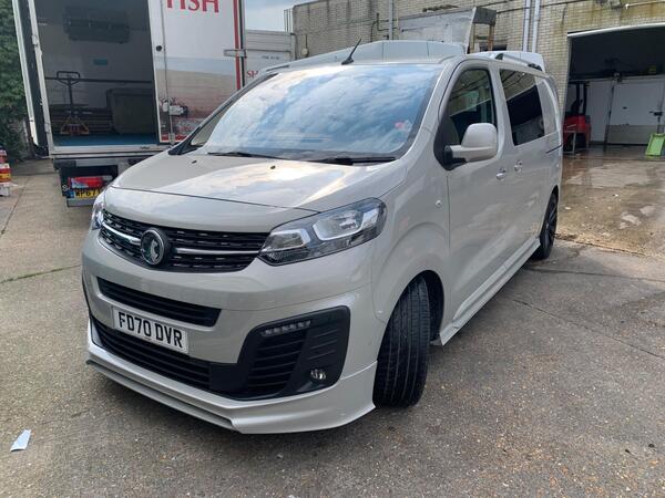 Vauxhall Vivaro 2.0 Turbo D 3100 Elite Crew Van Double Cab 5dr Diesel Auto L1 H1 Euro 6 (s/s) (180 ps)