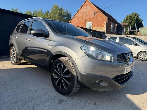 Nissan Qashqai+2 2.0 dCi n-tec+ Auto 4WD Euro 5 5dr