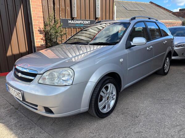 Chevrolet Lacetti 1.6 SX 5dr