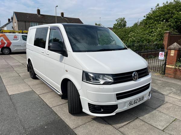 Volkswagen Transporter Sportline 2.0 BiTDI Sportline T32 Kombi 4dr Diesel Manual L1 H1 (205 g/km, 178 bhp)
