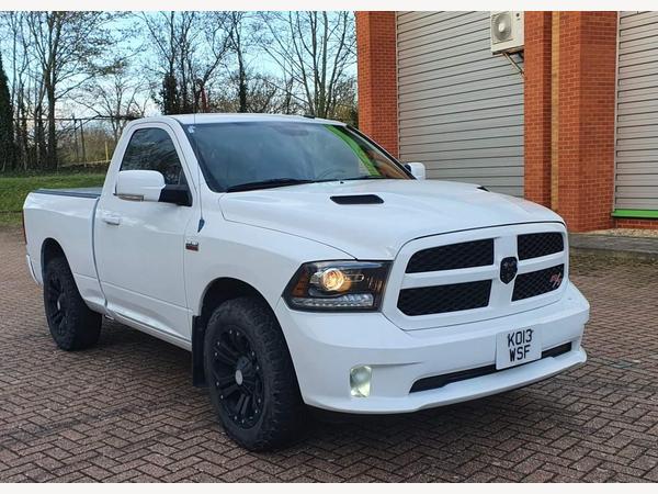 Dodge RAM 5.7 V8 Hemi Laramie Pickup 4dr Petrol Auto 4WD Euro 3 (345 bhp)
