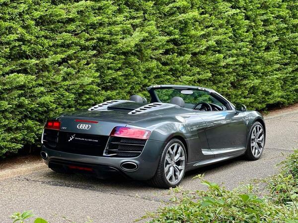 Audi R8 5.2 FSI V10 Spyder R Tronic quattro Euro 4 2dr