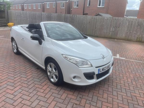 Renault Megane 1.9 dCi Dynamique TomTom Euro 5 2dr