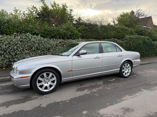Jaguar XJ 3.0 SE 4dr