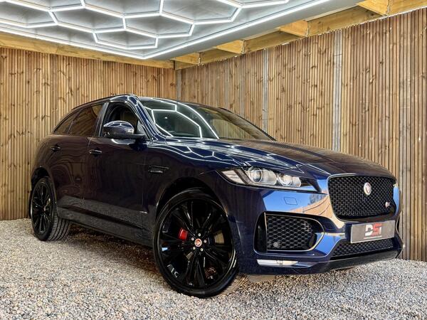 Jaguar F-PACE 3.0 D300 V6 S Auto AWD Euro 6 (s/s) 5dr
