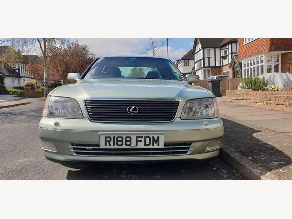 Lexus LS 4.0 400 4dr