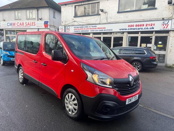 Renault Trafic 1.6 dCi ENERGY 29 Business Euro 6 (s/s) 5dr (9 Seat)