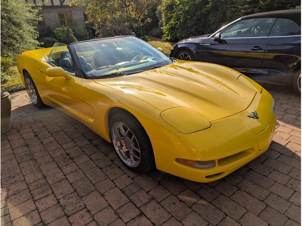 Chevrolet Corvette 5.7 Convertible 2dr Petrol Manual (314 g/km, 340 bhp)