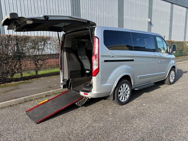 Ford Tourneo Custom 2.0 320 EcoBlue Titanium L1 Euro 6 (s/s) 5dr