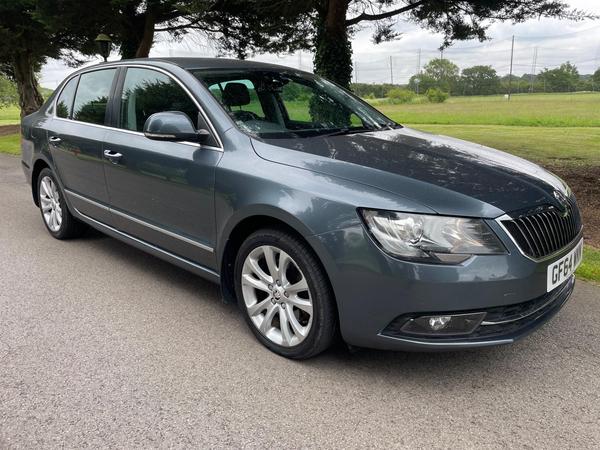Skoda Superb 2.0 TDI SE DSG Euro 5 (s/s) 5dr
