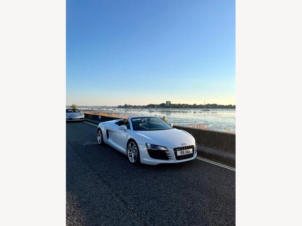Audi R8 4.2 FSI V8 Spyder quattro Euro 5 2dr