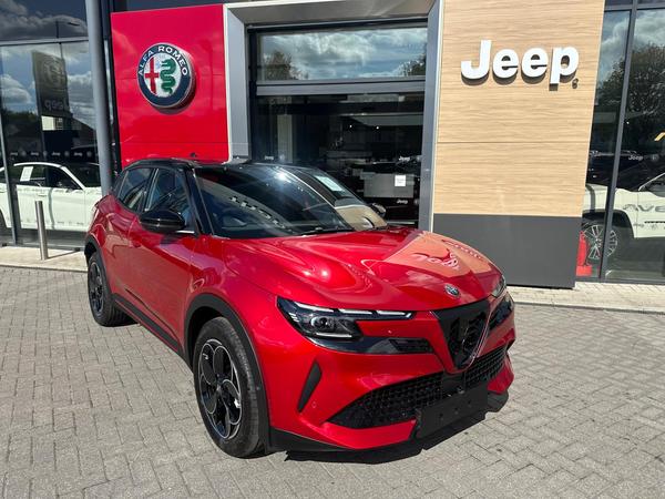 Alfa Romeo Junior 54kWh Elettrica Veloce Auto 5dr
