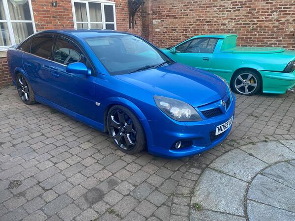Vauxhall Vectra 2.8i V6 24V VXR 5dr