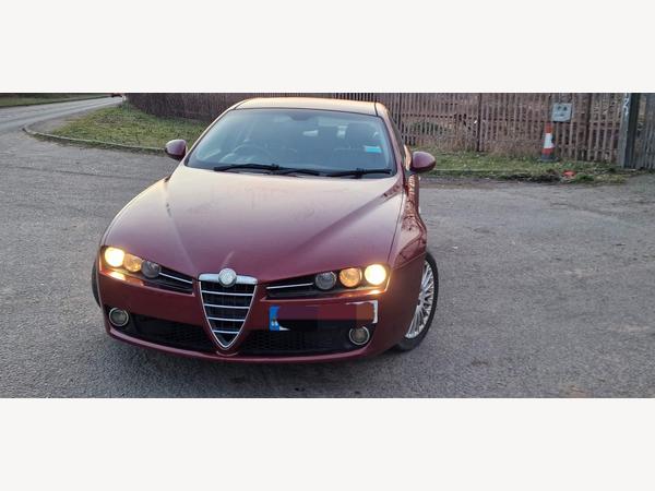 Alfa Romeo 159 2.2 JTS Lusso 4dr