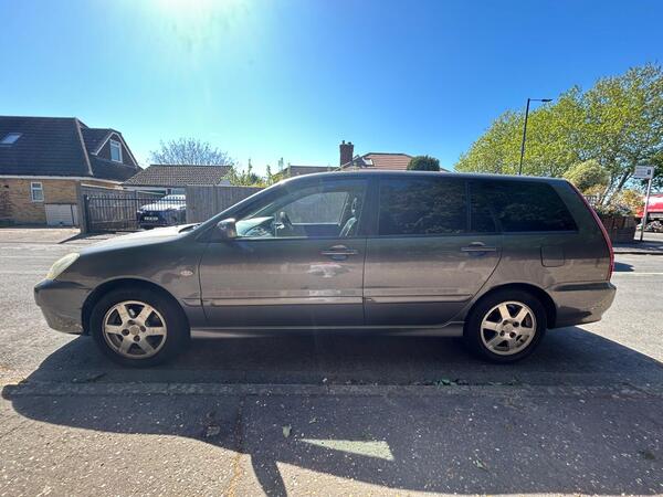 Mitsubishi Lancer 1.6 Elegance 5dr