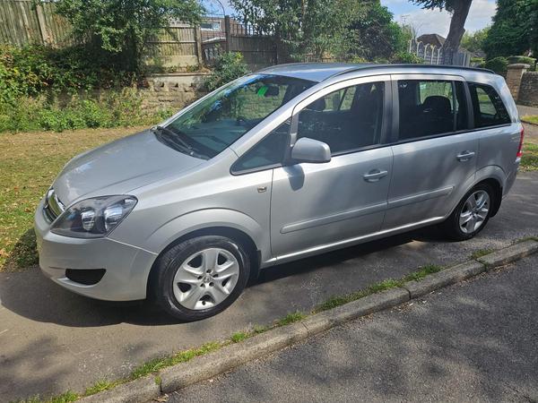 Vauxhall Zafira 1.8 16V Exclusiv Euro 5 5dr
